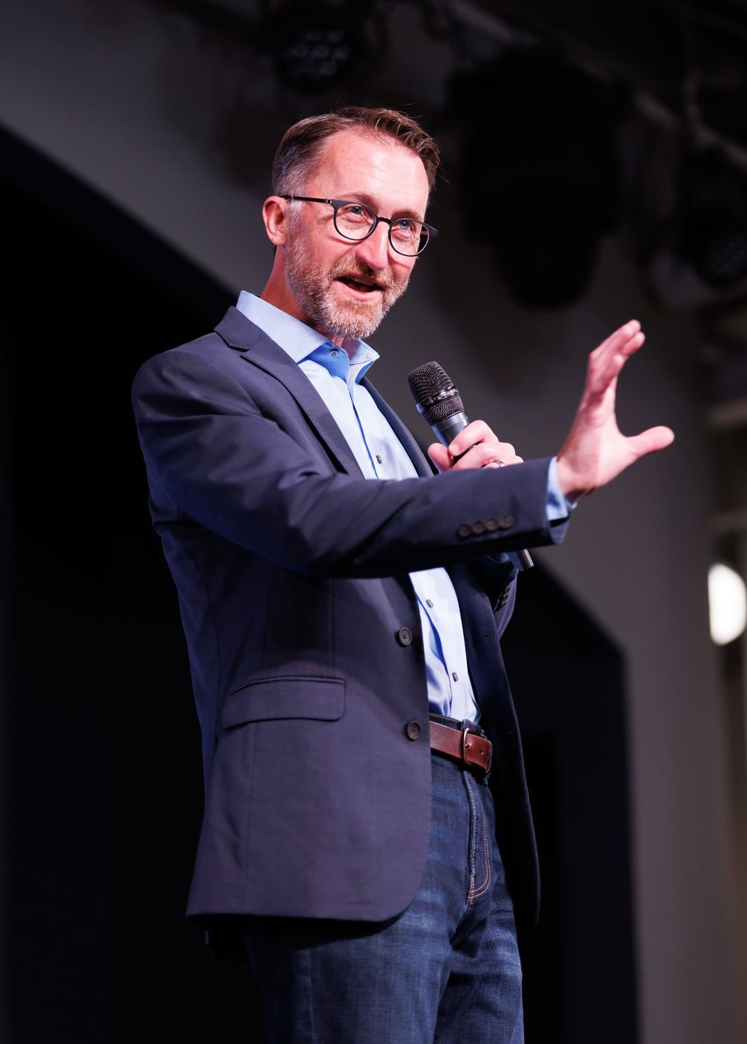 Chris McKenna speaking at a parenting tech workshop